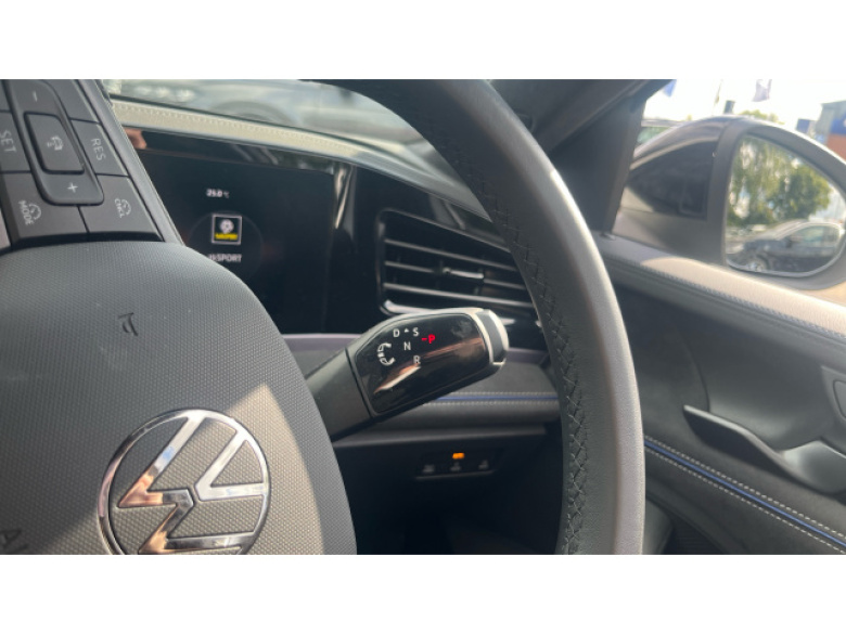 Volkswagen Passat 1.5 eTSI R-Line 5dr DSG Petrol Estate